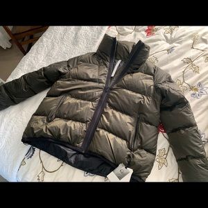 Lululemon Cloudscape Puffer Jacket - Olive Green